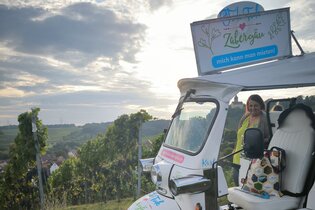 E-Tuk Tuk - fahrende Weinerlebnistouren | Brackenheim | HeilbronnerLand | © Touristikgemeinschaft HeilbronnerLand
