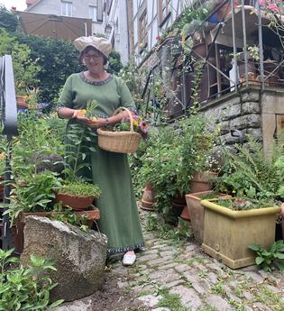 Unterwegs mit der Kräuterfrau | © Stadt Bad Wimpfen