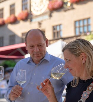 Verdeckte Weinprobe auf dem Heilbronner Weindorf