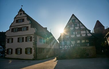 Vom Mittelalter ins 20. Jahrhundert – Kloster Maulbronn und Oldtimermuseum | © Kraichgau-Stromberg Tourismus e.V.