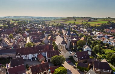 Luftbildansicht im Sommer | Kürnbach | © Kraichgau-Stromberg Tourismus e.V.