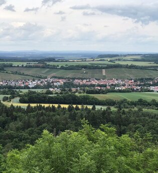 Blick auf Paffenhofen vom Weißen Steinbruch | Pfaffenhofen