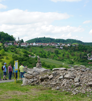 Wein über Berg & Tal - das WeinWanderEvent in den Löwensteiner Bergen | Naturpark Schwäbisch-Fränkischer Wald | HeilbronnerLand | © Tourismus im Weinsberger Tal