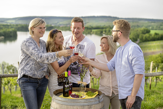 Weinprobe am Wengertshäusle Breitenauer See | Löwenstein im  HeilbronnerLand | © Touristikgemeinschaft HeilbronnerLand e.V.
