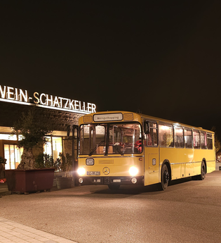Weinhopping im Oldtimerbus