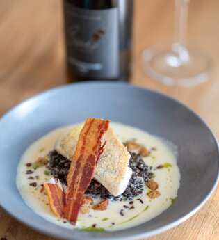 Weintafel mit Herr von Ribbeck | Weingut Bauer | © Alexander Bauer