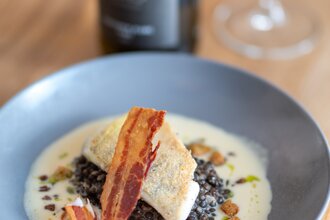 Weintafel mit Herr von Ribbeck | Weingut Bauer | © Alexander Bauer