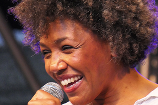 Werner Acker trifft Fola Dada | © Olaf Kalugin