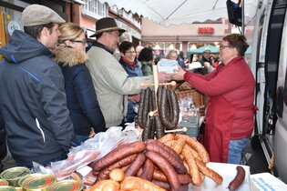Wertheimer Bauernmarkt mit verkaufsoffenem Sonntag | © Stadt Wertheim