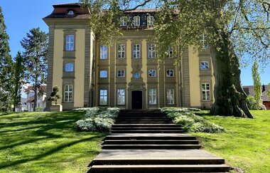 Das historische Hoftheater mit großer Freitreppe | © Touristikgemeinschaft Hohenlohe e. V. | Hoftheater Öhringen, Michael Wendler