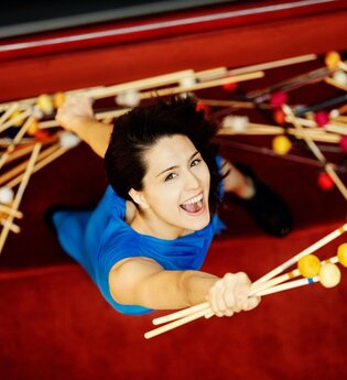 WKO & Vivi Vassileva - Verzaubert mit Percussion | © Julia Wesely