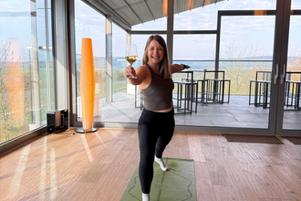 Yoga und Wein in der Privatkellerei Willy | © Privatkellerei Rolf Willy