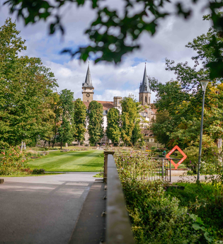 Blick auf die Stiftskirche und das Schloss | © Stadt Öhringen