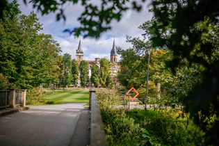 Blick auf die Stiftskirche und das Schloss | © Stadt Öhringen