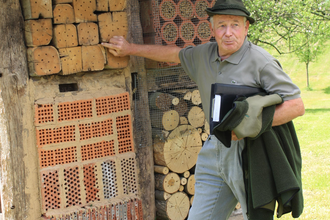 Der Brunnenweg | naturkundliche Führung in Pfaffenhofen mit Förster a.D. Robert Böckle
