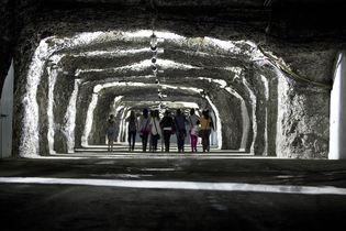 Besucher im Salzbergwerk Bad Friedrichshall | HeilbronnerLand | © Stadt Bad Friedrichshall
