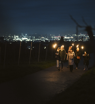 Fackel-Weinwanderung - winterliche Weinerlebnistouren HeilbronnerLand | © Tourimia Tourismus GmbH