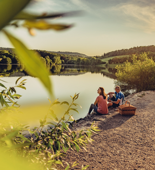 Genuss am See | Weinerlebnisführung im Naturpark Stromberg-Heuchelberg mit Heide Bezner | © Touristikgemeinschaft HeilbronnerLand e.V.