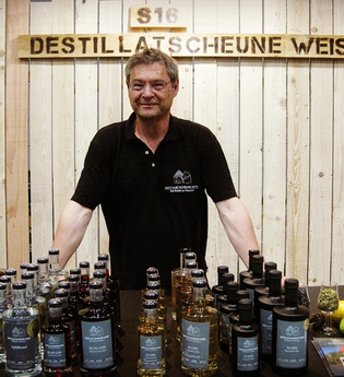 Destillat-Scheune Weiss | Brennerei | Wüstenrot | Neulautern | Weinsbergertal | © Tourismus im Weinsberger Tal e.V.