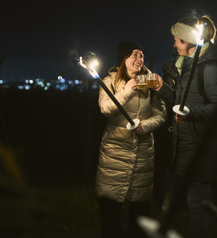 Glühwein-Fackelwanderung - winterliche Weinerlebnistouren HeilbronnerLand | © HeilbronnerLand