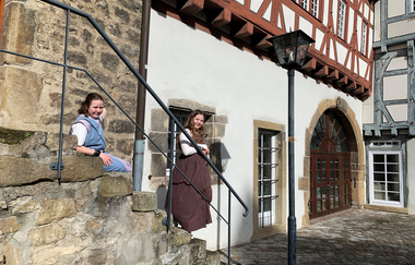 Kinderstadtführerinnen im Spitalhof | © Stadt Bad Wimpfen