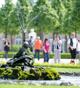 Kombinierte Stadt-/ und Gartenführung | © Stadt Schwetzingen