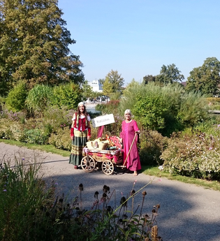 Märchenspaziergang | Märchenerzählerinnen | HeilbronnerLand | © Märchen Balsam-Team