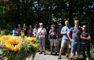 Gruppe bei einer Weinerlebnisführung | © Touristikgemeinschaft Hohenlohe e. V. | Wein & Bett Weihrecht