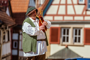 Musikalische Stadtfürhung mit der Sackpfeife | © Stadt Bad Wimpfen