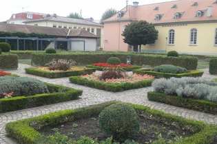 Modernes Grün trifft auf Historie