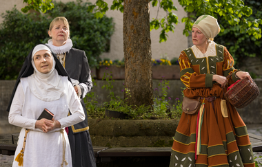 Wimpfener Weyber in historischen Kostümen | © Stadt Bad Wimpfen