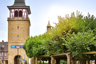 Historische Lindenanlage mit Torturm | Neuenstadt am Kocher | HeilbronnerLand | © Arbeitsgemeinschaft Kocher-Jagst-Radweg