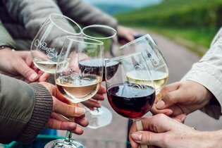 Wein-Bollerwagen Tour | © Weingut Mai