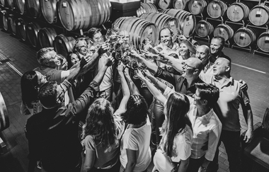 Wein im Family Style- Weinprobe-Rolf Willy | © Privatkellerei Rolf Willy