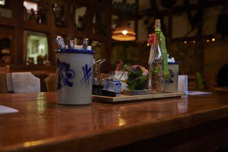 Wein und Fachwerk in der Bietigheimer Altstadt | © KST