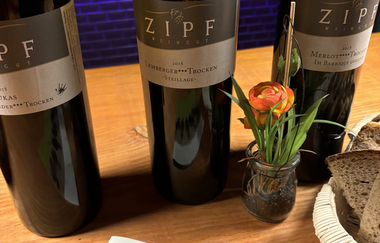 Weinprobe Magnum Flaschen Weingut Zipf | © Petra Wagner