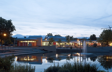 Kurhaus mit Kurparksee Bad Rappenau | HeilbronnerLand | © Bad Rappenauer Touristikbetrieb GmbH