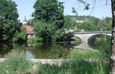 Jagst und Jagstbrücke | © Touristikgemeinschaft Hohenlohe e. V.  | Gemeinde Dörzbach