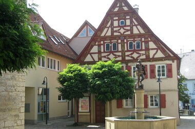 Altes Rathaus & Götzbrunnen Jagsthausen | HeilbronnerLand | © Gemeinde Jagsthausen