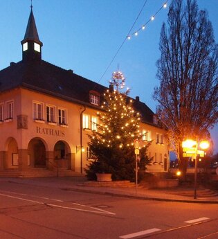 Knittlingen | © Von Ikar.us (talk) - Eigenes Werk, CC BY 3.0 de, https://commons.wikimedia.org/w/index.php?curid=17919010