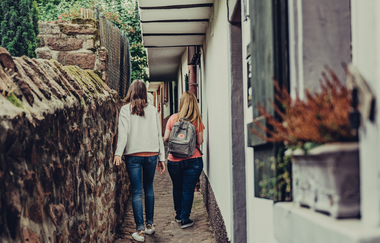 Spaziergang durch Neckargemünds Gassen / Odenwald | © Touristikgemeinschaft Odenwald e.V.