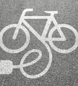 Bodenmarkierung E-Bike Ladestation | © Hohenloher Perlen