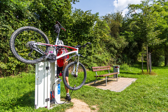 RadSERVICE-Punkte – Reparatursäulen am Radweg – Luftpumpe | © Touristikgemeinschaft HeilbronnerLand e. V.
