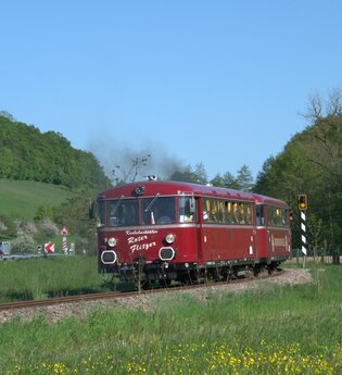 Krebsbachtalbahn - Ausflugsverkehr mit historischem Triebwagen