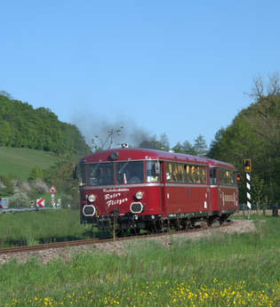 Krebsbachtalbahn - Ausflugsverkehr mit historischem Triebwagen