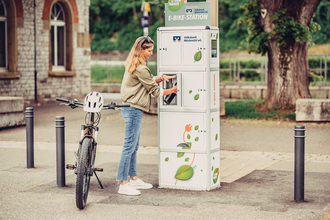 E-Bike-Ladestation am Bahnhof Möckmühl | Kocher-Jagst-Radweg | HeilbronnerLand | © Touristikgemeinschaft HeilbronnerLand