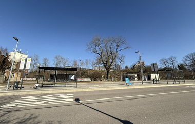 Rot am See ZOB Sitzgelegenheiten_Juhe | © Hohenlohe + Schwäbisch Hall Tourismus e. V.