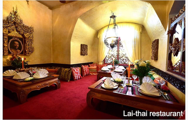 Thai Tische im Ban Thai | © Ban Thai