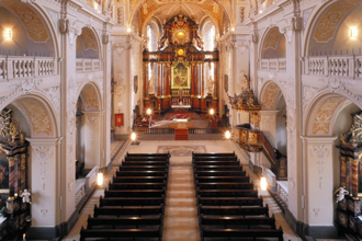 Altarraum der Basilika in Waldürn | © Stadt Walldürn