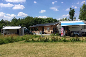 Biergarten Wohnmobilpark Schwarzach am Wildpark